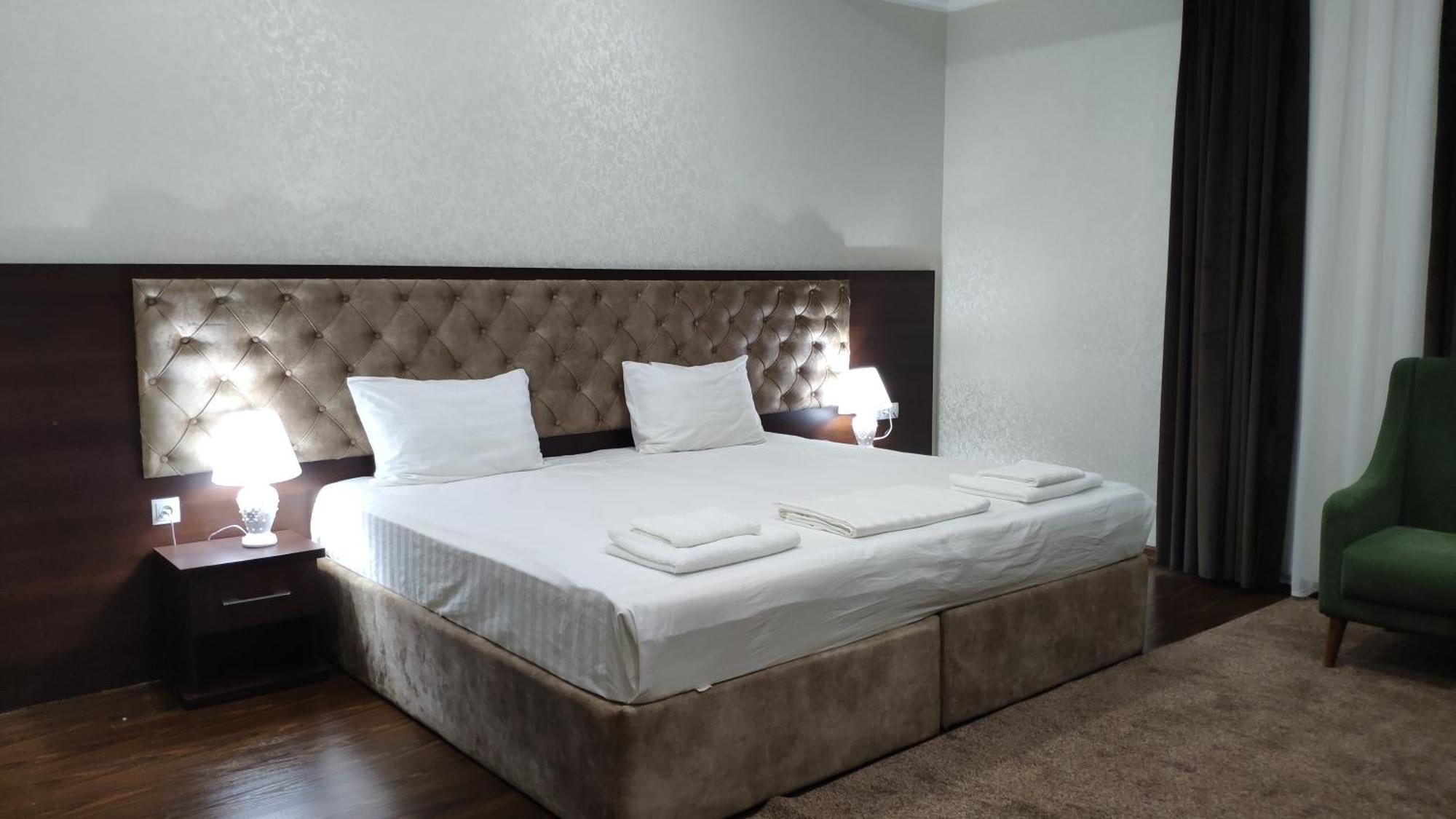 Grand Turon Plaza Hotel طشقند المظهر الخارجي الصورة