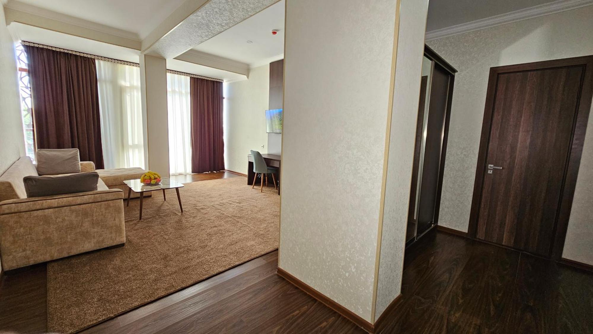 Grand Turon Plaza Hotel طشقند المظهر الخارجي الصورة