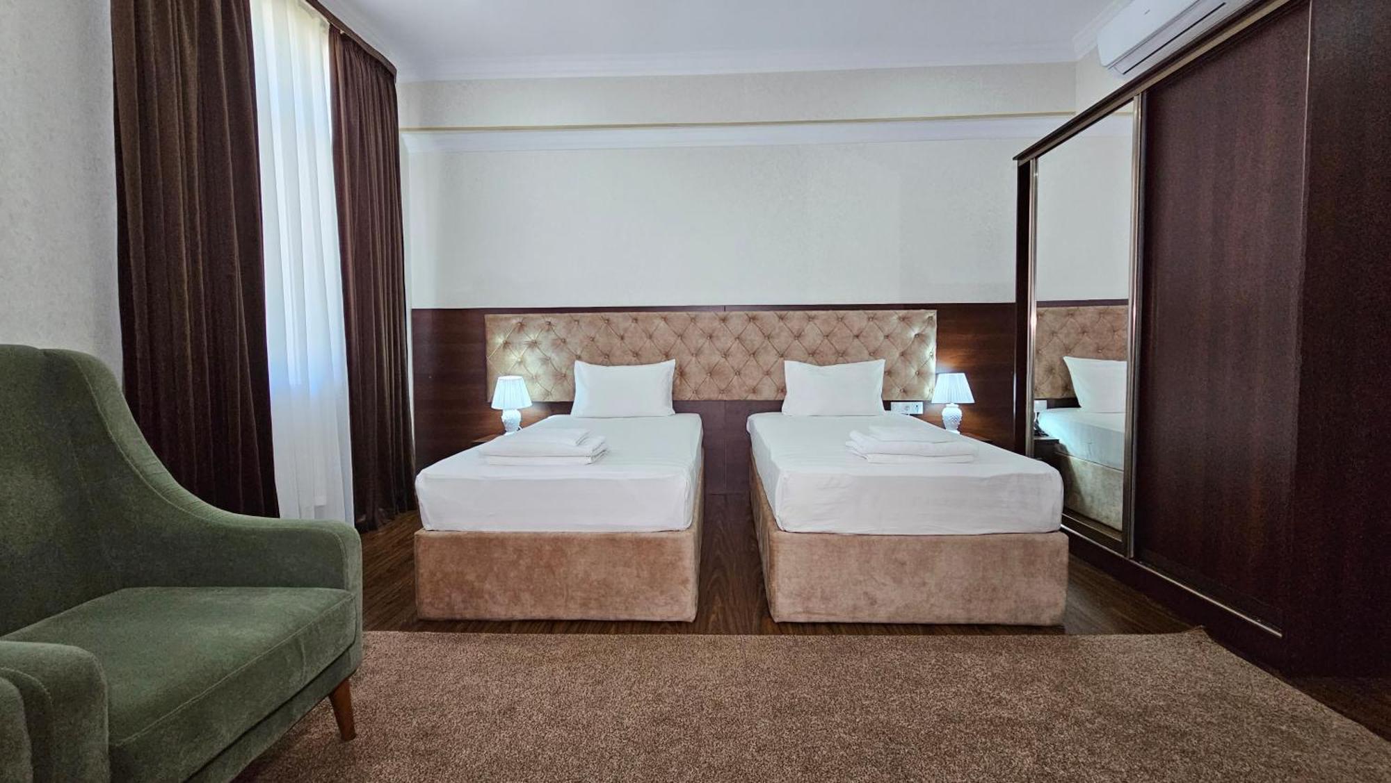 Grand Turon Plaza Hotel طشقند المظهر الخارجي الصورة