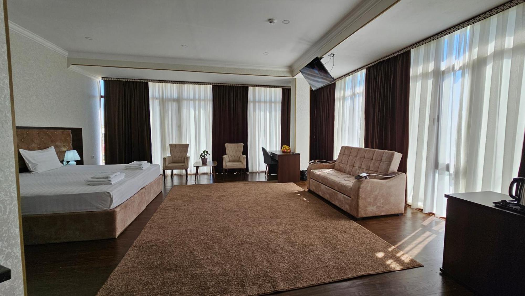 Grand Turon Plaza Hotel طشقند المظهر الخارجي الصورة